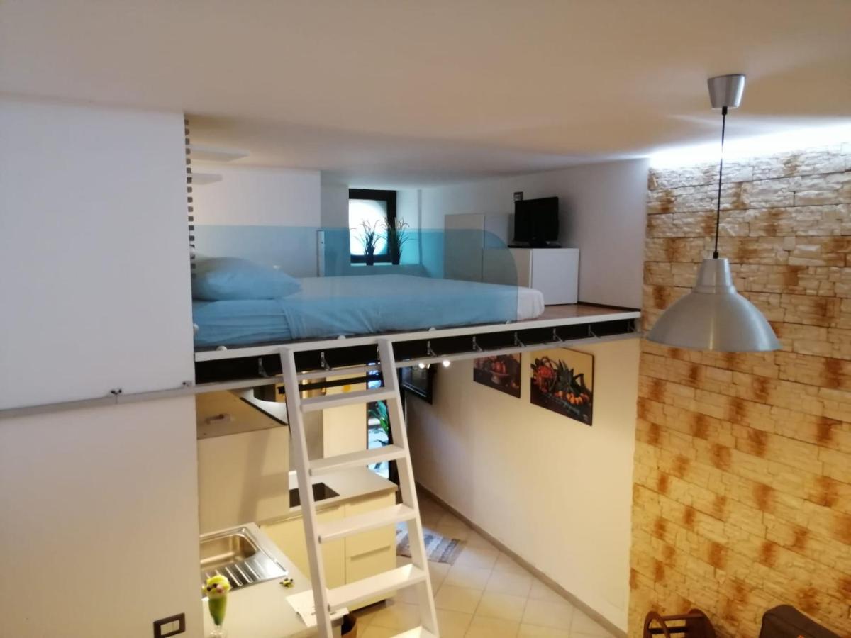 Zeus Charming Apartment Syracuse Екстер'єр фото